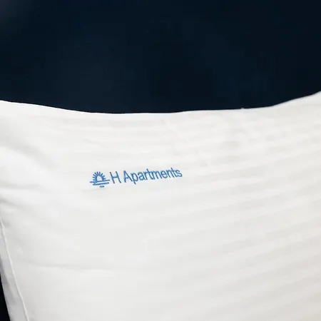 Apartament H *