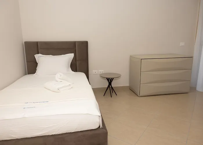 H Apartment Vlorë